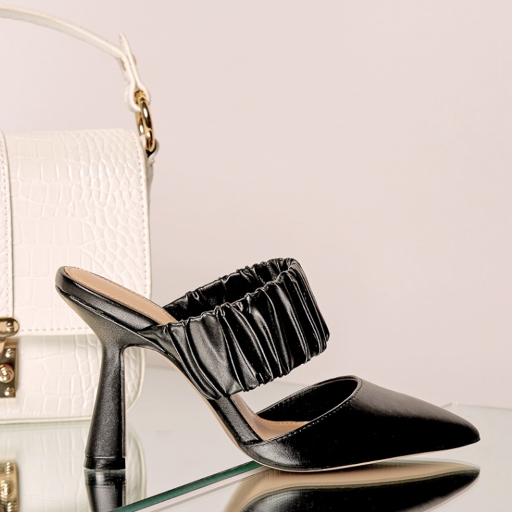 Stylish Slip On Pump